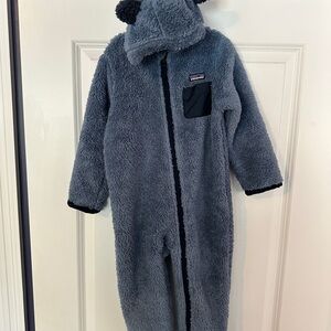 Patagonia blue Baby Furry Friends Fleece Bunting size 4T